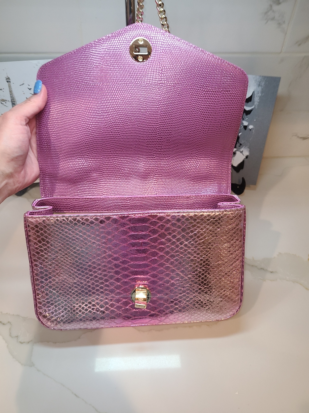 Brahmin Rosa In Rose Water Akoni Shoulder Bag Functional Turnlock Is Loose - Picture 10 of 15